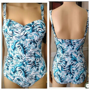 Nip Tuck tummy control Joanne Island Time Women's One-Piece Swimsuit size 4